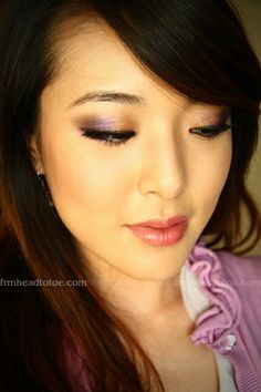 One of my Fav. Youtube makeup gurus! This look would be gorgeous with just about any dress. Purple Smokey Eye Makeup, Monolid Eye Makeup, Flawless Face Makeup, Purple Smokey Eye, Smoky Eyes, Gold Eyeshadow, Youtube Makeup, Flawless Face, Makeup Guru