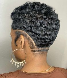 Black Short Hair Cuts For Women, Crystal Hairstyles, Short Hair Cuts For Black Women Relaxed, Short Hair Cuts For Women Black, Super Short Pixie For Black Women, Undercut Afro, Shirt Hair Cuts, Low Maintenance Short Haircut