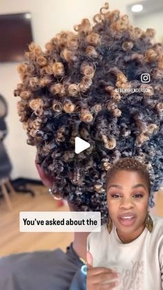 Curls On Afro Hair, How To Style Tapered Natural Hair, 4b Twa Hairstyles, Short Curly Hair Women Natural Curls, Frohawk Women, How To Style Twa Natural Hair, Tapered Afro Women, Define Curls Natural Hair Short