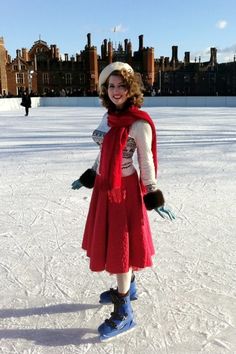 Tuppence Ha'penny: Skating in the New Year Pin Up Outfits, Lovely Clothes, 1940s Fashion, Winter Weather, Costume Outfits, Classic Outfits