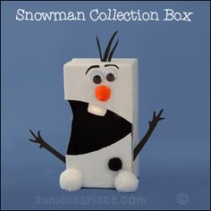 the snowman collection box is made out of paper