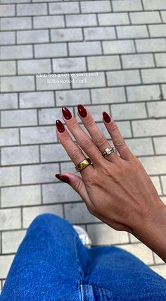 Discover 32 Fall Nails You Need to Try This Year! From chic Fall Gel Nails to Her Nails looks that will leave you obsessed, these Sophisticated Fall Nails are perfect for the season. Get inspired with Fall 24 Nails and Cute Nails For Fall that add a festive touch. Whether you're looking for Nail Inspo Thanksgiving or Classy Acrylic Nails, we’ve got the ultimate Nagel Inspo. Stay on top of the Nails Trends Fall 2024 with Classy Nail Colors Fall and Trending Nail Inspo 2024 for a flawless manic... Almond Dip Nails Fall, Fall Nude Nails, Autumn Manicure, Kutek Disney, Nail Goals, Wine Nails, Maroon Nails