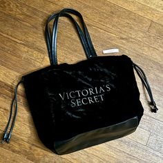 Brand New, With Tags ~ Velvety Soft ~With Victoria’s Secret In Bling~ Measures- 13”L X 12”T X 6”W Excellent, Never Used Condition! Victoria Secret Accessories, Vintage Victoria Secret, Dream Bags, Pretty Bags, Victoria Secret Bags, Jewelry Outfit, Black Glitter, Dream Wardrobe, Black Velvet