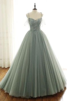 Prom Dress Green, Gown Neckline, Tulle Long Prom Dress, Beading Embroidery, Green Evening Dress, Tulle Balls, Green Tulle, Senior Prom Dresses, Prom Dresses Modest