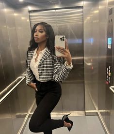 Corporate Baddie Outfits, Corporate Baddie, Outfit Elegantes, Chique Outfit, Business Professional Outfits, Fashionable Work Outfit, Business Attire Women, Cute Work Outfits