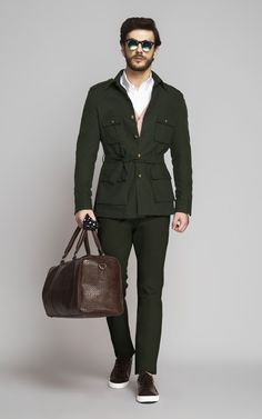 Uber stylish and cool Green military suit for a stylish man. #stylegoals #olivesuit #militarysuit #customsuit #streetwear #dapperman Coat Pant For Men, Green Suits, Green Suit Men, Suits Party Wear, Military Suit, Beach Suit, 2 Piece Suit, Leisure Suit, Linen Suits