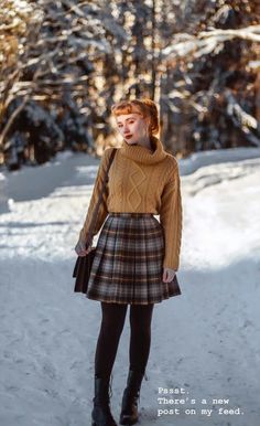 Cottagecore Cold Weather Outfits, Casual Cottagecore Outfits Winter, Autumn Vintage Outfit, Cottagecore Autumn Outfit, Fallcore Outfits, 60s Winter Outfits, Autumn Paris Outfits, Plaid Winter Outfit, Vintagecore Outfits