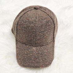 Our caps are perfect for breezy autumn days! Featuring a vintage tweed fabric and sure to compliment all your chunky sweaters & booties. Additional ship free so make sure you grab all your favorite colors!Low ProfileAdjustable Clasp in Antique BronzeStructured CrownFit Teen/Adult Cowboy Crochet, Autumn Hat, Chunky Sweaters, Hair Gift, Denim Short Dresses, Fall Hats, Autumn Days, Fashion Autumn, Girls Boutique