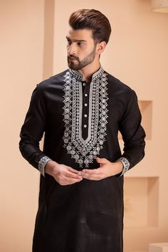 Black linen kurta with zari and metal work embroidery. Paired with a contrasting plain salwar. - Aza Fashions Salwar For Men, Salwar Pattern, Men Kurta, Metal Work, Black Linen, Aza Fashion, Metal Working, Types Of Sleeves, Custom Made