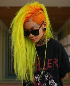 Summer Colored Hair, Ethnic Hair, Punk Rock Outfits, Creative Hair Color, Dyed Hair Inspiration, Punk Hair, Alternative Hair