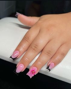 Name Nails Boyfriend, Gel Nails Black Women, Shorties Nails, Acrylic Toe Nails, Hard Nails, Nagel Tips, Colored Acrylic Nails, Girly Acrylic Nails, French Tip Acrylic Nails