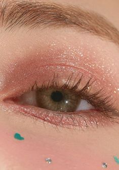 Hand Makeup, Pink Eye Makeup, Cute Eye Makeup, Korean Eye Makeup, Ulzzang Makeup, Eye Makeup Designs, Dope Makeup, Pearl Powder