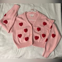 Condition New Size M Cute Red Spring Sweater, Fitted Heart Print Sweater For Fall, Trendy Fall Sweater With Heart Print, Cute Long Sleeve Sweater For Valentine's Day, Cute Long Sleeve Valentine's Day Sweater, Cozy Heart-shaped Sweater, Casual Long Sleeve Heart Print Outerwear, Fall Heart-shaped Sweater, Heart-shaped Spring Sweater