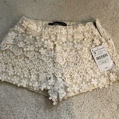 Zara Basic Boho Off White Beach Shorts White Beach Shorts, White Beach, Zara Shorts, Floral Shorts, Beach Shorts, Zara Basic, High Waist, Zara, Off White