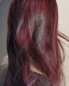 Burgundy Dyed Hair, Hair Color Diy At Home, Black Hair 2023, Hair Diy Color, Red Henna Hair, Hair Dye At Home, Dye Your Hair At Home, Purple Brown Hair, Burgundy Hair Dye