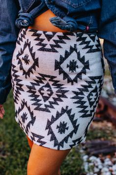 Desert Dreams Aztec Skirt Country Girl Style Outfits, Aztec Skirt, Printed Skirt Outfit, Western Skirts, Cowgirl Style Outfits, Western Women, Cute Country Outfits, Nashville Outfits, Western Outfits Women