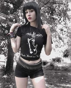 Metal Outfit, Goth Streetwear, Heavy Metal Girl, Rocker Chick, Rocker Girl, Alt Outfits