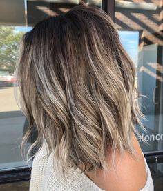 Short Biolage Hair, Ash Blonde Balayage Mid Length Hair, Bob Haircut With Soft Blonde Balayage, Balayage Hair Short Layers, Brown And Blonde Balayage Short Hair, Fall Blonde Bob, Brown With Blonde Highlights Short Hair, Shoulder Length Balayage Blonde, Bronde Balayage Bob