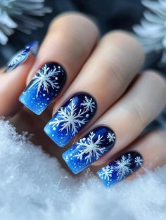 Christmas In July Nails, Men Christmas Nails, Blue Snowflakes Nails, Winter Animal Nails, Christmas Snowflake Nail Designs, Christmas Nail Art Designs Winter, Christmas Nails Blue Snowflakes, Plaid Nails Blue, Snow Flake Nails Design