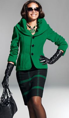 Sassy Green. Elpheba would love. Amazing Dresses, Skirt Suits, Best Outfits, Green Coat, Office Fashion, Skirt Suit, Green Jacket, Classy Outfits