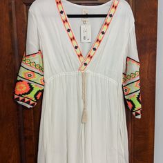 Perfect For Vacation! Coverup Or Dress White V-neck Boho Dress For Spring, White Boho Dress For Beach Cover-up In Spring, White Summer Midi Dress For Festivals, White Midi Beach Dress With Long Sleeves, White Midi Dress For Summer Festival, White Long Sleeve Midi Dress For Beach, Spring Festival Tunic Mini Dress, White Long Sleeve Dress For Festival, Owl White