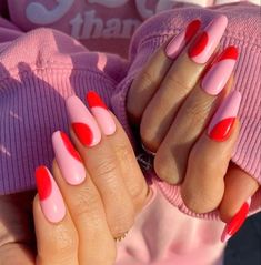 Colorblock Nails, Unghie Sfumate, Kutek Disney, Nagel Tips, Edgy Nails, Red Nail, Pink Nail