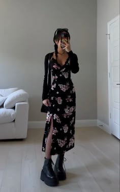 Museum Date Outfit Spring, Grunge Summer Dress, Cami Dress With Shirt Underneath, Cami Dress With Shirt, Thrift Store Outfits Ideas, Simple Alt Outfits, Wedding Guest Outfits Fall, Thrift Clothes Aesthetic, Dress With Shirt Underneath