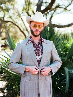 Charley Crockett Takes His Texas Sound on a World Tour | Texas Highways Charley Crockett Fashion, Charlie Crockett, Elevated Cowboy, Charley Crockett, Sky Vibes, Cowboy Vibes, Disco Cowboy, Cowboy Fashion, Gentlemen Style