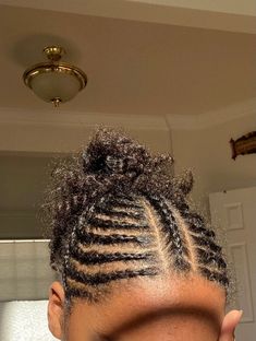 Cornrow Low Bun Black Women, Braided Front Natural Hair, 4 Cornrows Natural Hair, Cainrow Hairstyles Natural Hair, 4c Natural Hairstyles Cornrows, Professional Natural Hairstyles For Black Women, 4c Hairstyles Cornrows, Simple Fulani Braids With Natural Hair, Braid Styles On Natural Hair