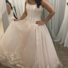 Excellent Condition! Powder Pink. Upper Beaded Spaghetti Strap Bodice With Full Pink Layers Of Tulle. Bust Approximately 34-36"; Waist Approx: 29/30"; Height Of Model Shown 5'4". She's Not Wearing Heels. Cinderella Tag Removed. Zips Up Back. Really Pretty!! Maximize Your 5lb Shipping Fee & Save By Bundling More Items. Follow Us On Instagram @Cache_luxe Will Required An Extra Shipping Label Of $7.97 For Weight Pink Quinceanera Dresses Cinderella, Heels Cinderella, Pink Cinderella, Cinderella Quinceanera, Model Show, Shipping Label, Of Model, Powder Pink, Quinceanera