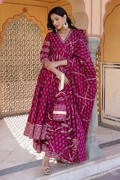 Shop for Pomcha Jaipur Pink Cotton Jumari Floral Print Anarkali Pant Set for Women Online at Aza Fashions Pomcha Jaipur, Floral Print Anarkali, Gota Embroidery, Cotton Anarkali, Dress Design Patterns, Color Magenta, Anarkali Suit, Indian Designer, Indian Designer Wear