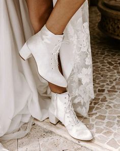 Bride Boots, Cowgirl Boots Wedding, Boots Wedding, Best Bridal Shoes, Wedding Wedges, The Vow, Wedge Wedding Shoes, Cute Ankle Boots, Wedding Shoes Low Heel