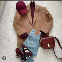 Burgundy Outfit, Look Adidas, Casual Blazer Women, Mode Casual, Casual Work Outfits, 가을 패션, Autumn Outfit, Fall Fashion Outfits