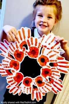 Poppy Activities For Toddlers, Remembrance Poppies, Poppy Craft For Kids, Remembrance Day Activities, Breezeway Ideas, Corkboard Ideas, Timetable Ideas, Remembrance Day Art, Pashmina Saree