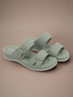 Sage Comfortable Sandals With Ortholite Insole For Vacation, Comfortable Flat Sport Sandals For Vacation, Casual Sport Sandals With Arch Support For Travel, Casual Travel Sandals With Removable Insole, Flat Sport Sandals With Ortholite Insole For Beach, Lightweight Comfortable Sandals For Vacation, Comfortable Lightweight Sandals For Vacation, Casual Cushioned Sandals For Travel, Casual Open Toe Sandals For Travel