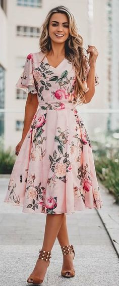 Gaun Koktail, Dinner Outfits, Chiffon Maxi Dress, 가을 패션, Classy Dress, Modest Dresses, A Dress, Floral Print Dress