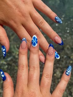 #nails #nailart #bluenails #summernails Nail Ideas With Blue, Funky Blue Nails, December Nails Blue, Blue Vacation Nails, Light Blue Nail Ideas, Greece Inspired Nails, Blooming Gel Designs, Summer Nails Blue, Royal Blue Nails Designs