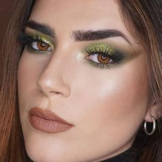 Glitter Eyeshadow Looks, Instagram Time, Beauty Bay, Glitter Eyeshadow