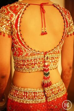 Frocks Design, Backless Blouse Designs, Lehenga Blouse Designs, Blouse Design Images, 4 Baby, Sari Blouse Designs, Wedding Blouse Designs, Blouse Designs Indian, Silk Saree Blouse Designs