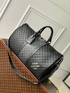 Kuaile SIZE : 50 x 29 x 23CM Lv Bags, Lv Monogram, Lv Bag, Travel Bags, Luxury Bags, Louis Vuitton Bag, Contact Us, Duffle Bag, Clutch Bag