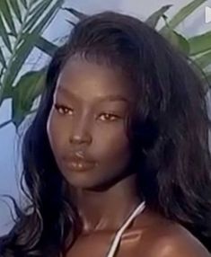 Shy Person, Looks Black, Dark Skin Women, Black Excellence, Brown Skin, Black Is Beautiful, Dark Hair, Cortes De Pelo, Girl Hairstyles