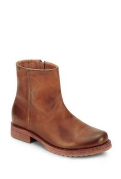 This Veronica bootie has a classic silhouette with clean lines with a rubber lug outsole for traction and a rugged attitude. | Frye Women's Veronica Inside Zip, 6M