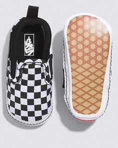 Infant Slip-On V Crib Checker Shoe Vans Checkerboard Slip On, Infant Crib, Baby Vans, Checkered Shoes, Vans Checkerboard, Jordan Shoes Girls, Vans Kids, Classic Vans