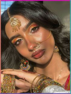 Makeup Looks For Desi Wedding, Indian Eye Makeup Looks, Indian Goddess Makeup Look, Heeramandi Makeup Look, Makeup Look For Indian Wedding, Desi Glam Makeup, Indian Glam Makeup, Indian Makeup Aesthetic, Indian Baddie Makeup