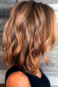 Wavy Beach Hair, Medium Length Wavy Hair, Medium Length Hair With Layers, Hair Color Light Brown, Fishtail Braid, Hairstyles For Medium Length Hair, Wavy Bobs, Medium Length Hair