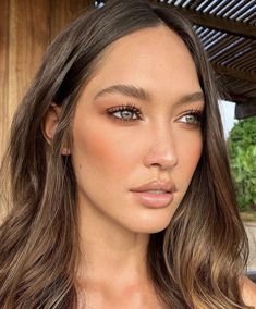 (paid link) Get the latest no makeup {} s, tutorials and {} including the best products and beauty {} . Bronzed Makeup Look Sun Kissed, Abi Ball, Latte Makeup, Natural Eye Makeup Tutorial, Best Natural Makeup, Soft Makeup Looks, Linda Hallberg, Braut Make-up, Bridal Makeup Looks