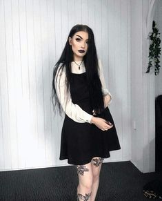 Edgy Work Outfits, Outfits Goth, Everyday Goth, October Outfits, Edgy Dress, Casual Goth, Asian Outfits, All Black Outfit, Gothic Outfits