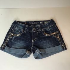 Jean Embellished Cuff Shorts Low Rise Never Worn Scene Clothes, Y2k Coquette, Shorts Low Rise, Sublimation Ideas Projects Inspiration, Trashy Y2k, Scene Outfits, Sublimation Ideas, Low Waist Jeans, Low Rise Shorts