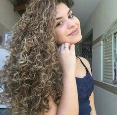 70 Charming Perms Dedicated To Long Hair – HairstyleCamp Types Of Perms, Long Perm, Hair Perms, Perm Hairstyles, Long Hair Perm, Curly Perm, Spiral Perm, Short Permed Hair, Color Rubio