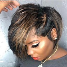 Rihanna Haircut, Undercut Design, Layer Haircut, Shaved Bob, Shaved Hair Designs, Kelly Cut